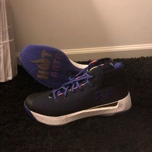 Under Armour Curry The Finals Hotlanta Size 10.5